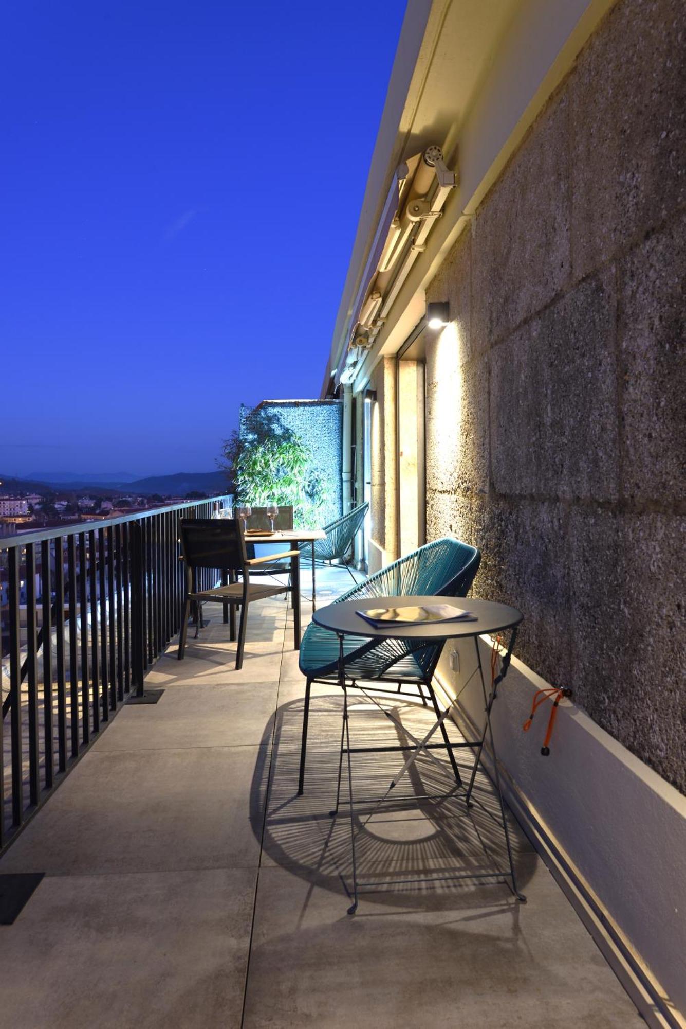 Aix Rooftop Luxe T2 - Hypercentre Rotonde - Terrasse - Vue - Parking * Aix-en-Provence