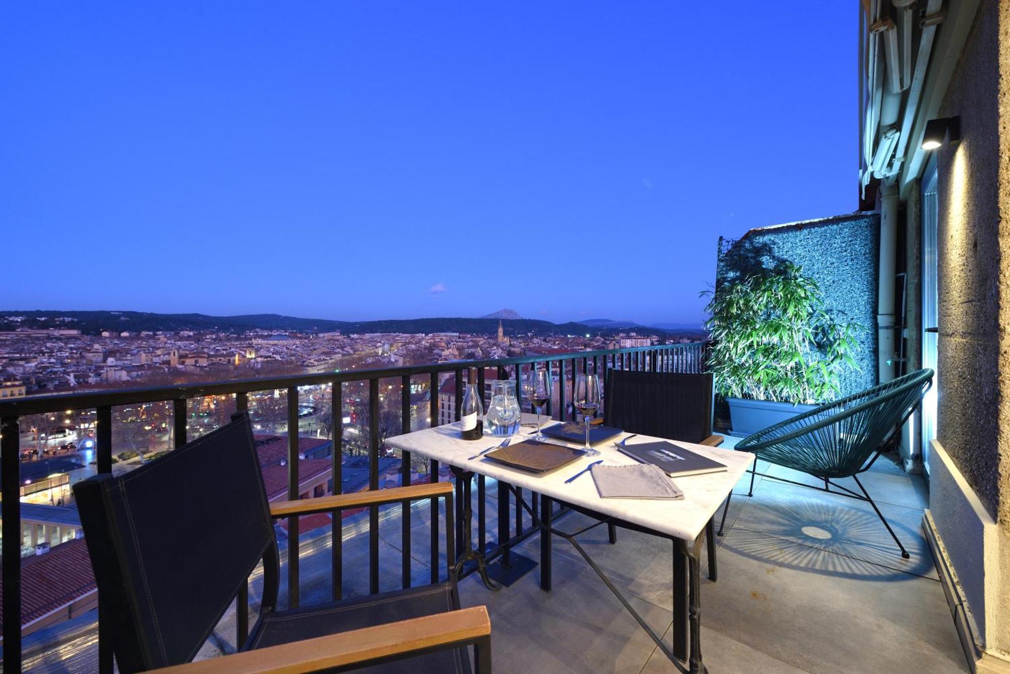 Aix Rooftop Luxe T2 - Hypercentre Rotonde - Terrasse - Vue - Parking Apartment